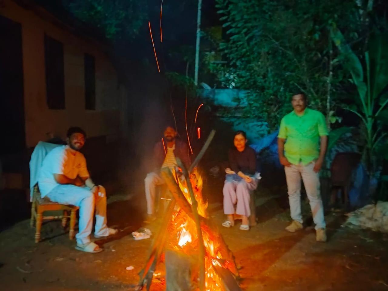 Riya Home Stay Munnar Anaviratty المظهر الخارجي الصورة