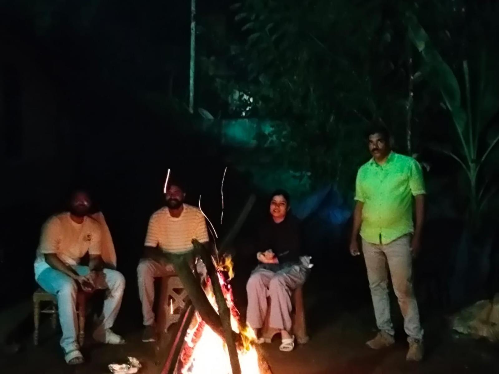 Riya Home Stay Munnar Anaviratty المظهر الخارجي الصورة